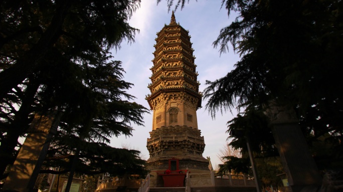 A scenic view of Qinhuangdao Yuanying Temple Pagoda