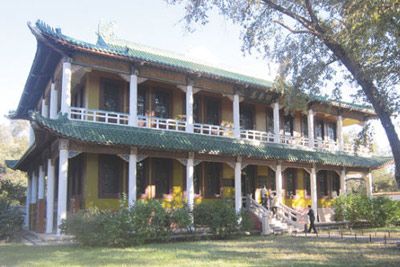 A scenic view of Qiqihar Heilongjiang Sheng Tushuguan Jiuzhi