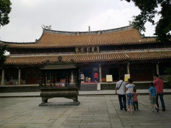 A scenic view of Quanzhou Anhai Longshansi