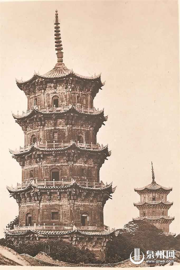 A scenic view of Quanzhou Anlixun Tushulou