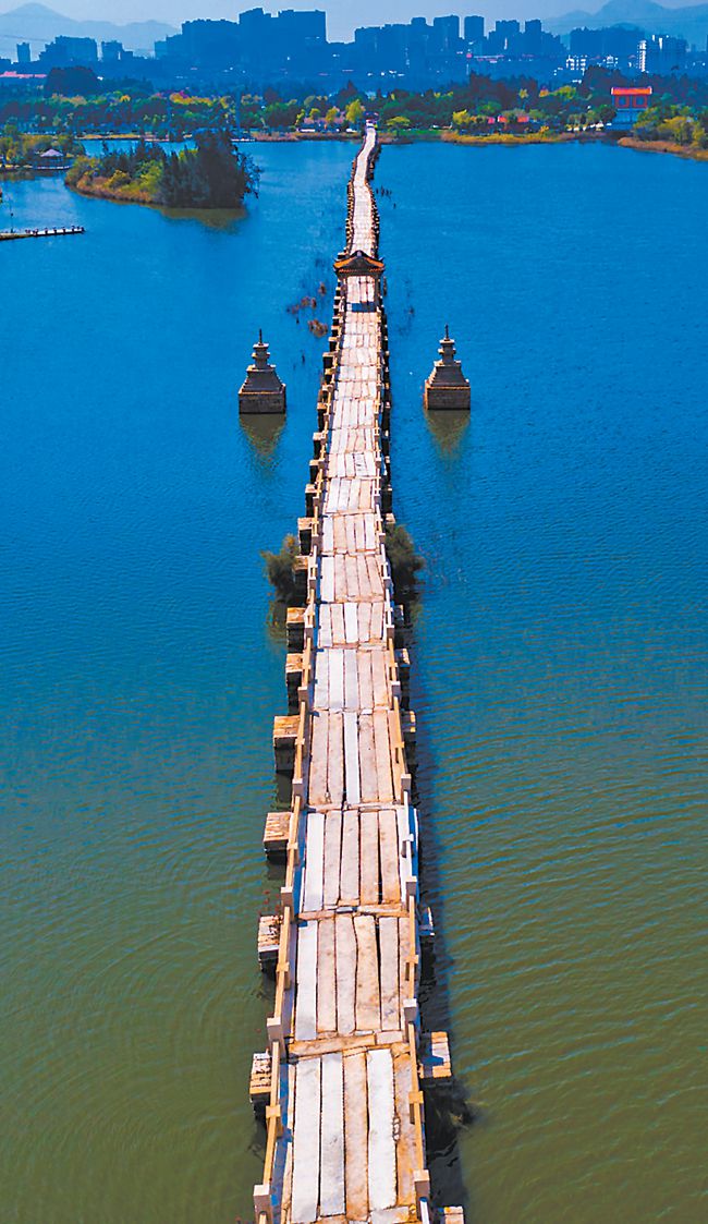 A scenic view of Quanzhou Anpingqiao