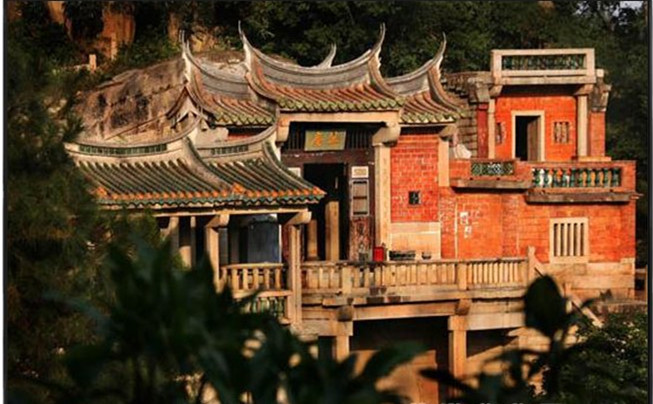 A scenic view of Quanzhou Caoan Shike