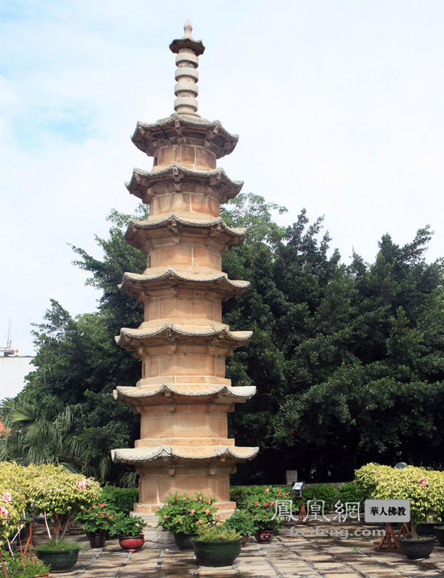 A scenic view of Quanzhou Chongfusi Yinggengta