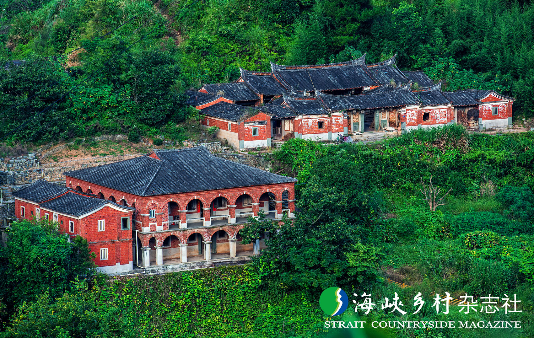A scenic view of Quanzhou Guanshan Lishi Minju
