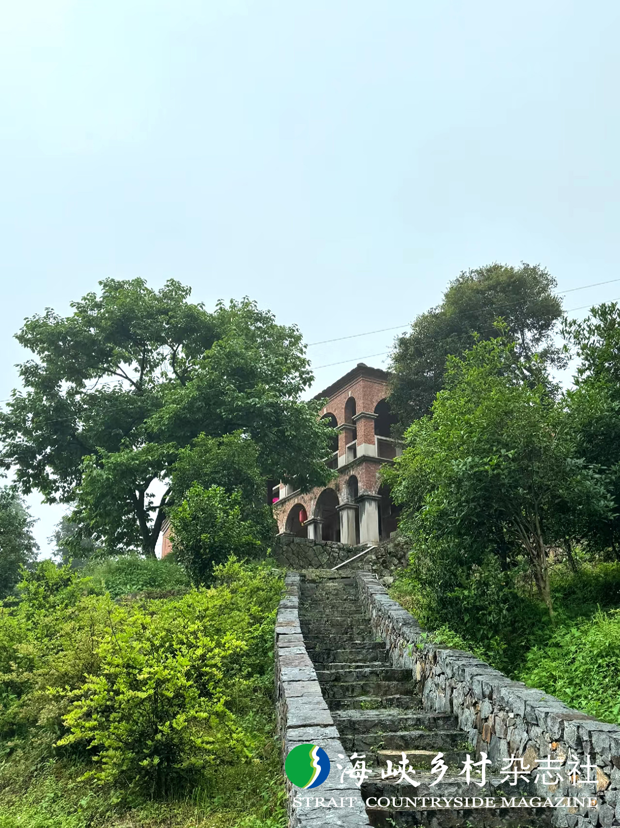 A scenic view of Quanzhou Guanshan Lishi Minju