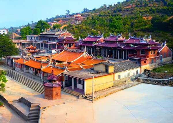 A scenic view of Quanzhou Nanan Linshi Minju