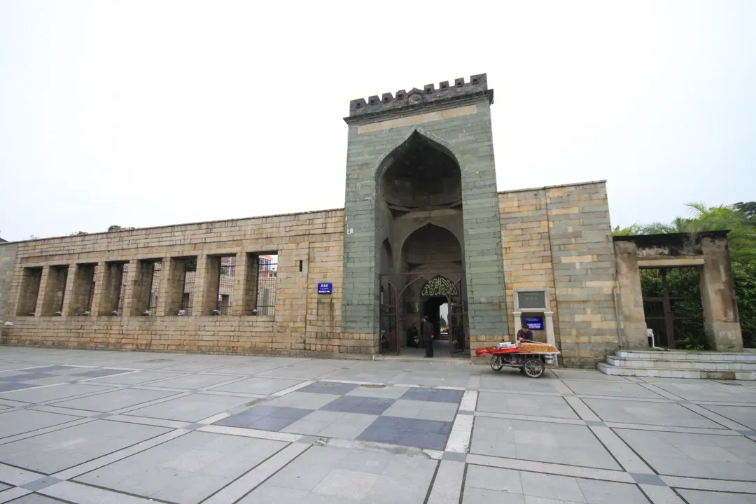 A scenic view of Quanzhou Qingjingsi
