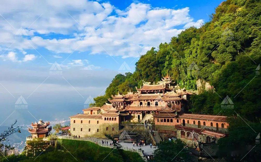 A scenic view of Quanzhou Qingshuiyan Si