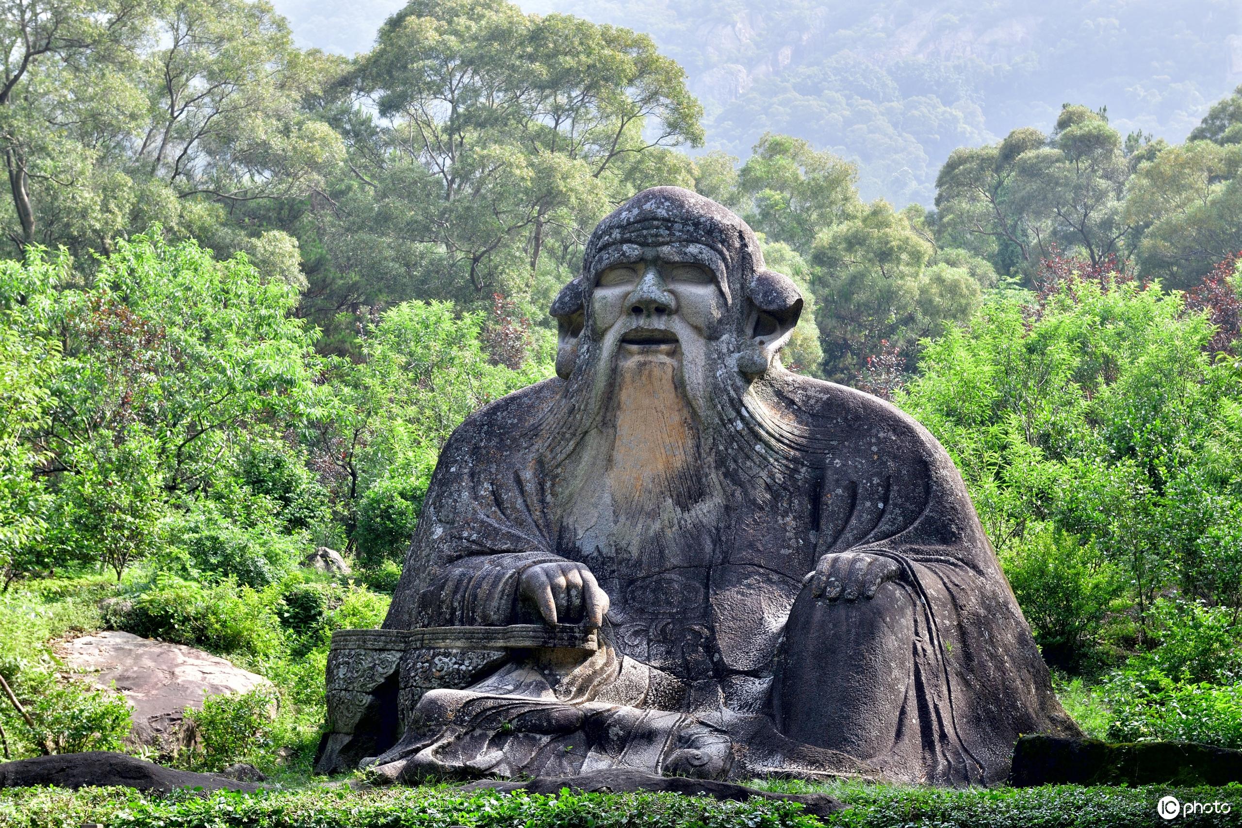 A scenic view of Quanzhou Qingyuanshan Shizao Xiangqun