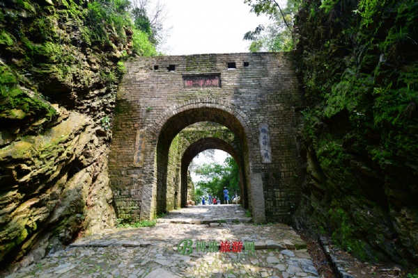 A scenic view of Qujing Kedu Guan Yidao