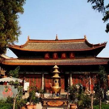 A scenic view of Qujing Luliang Dajuesi