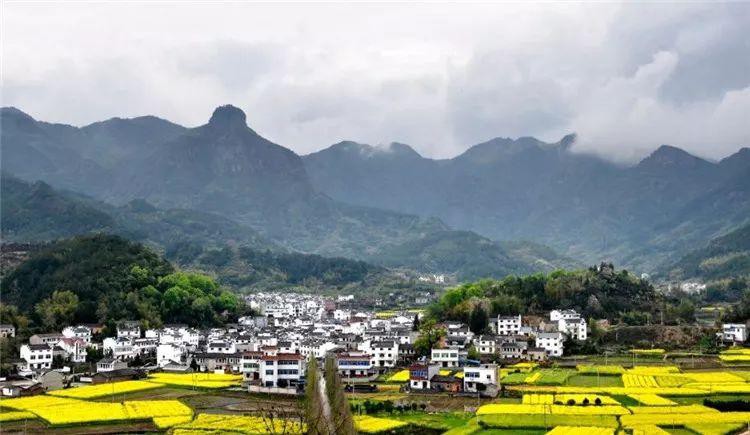 A scenic view of Quzhou Bei Er Lanshi Zongci