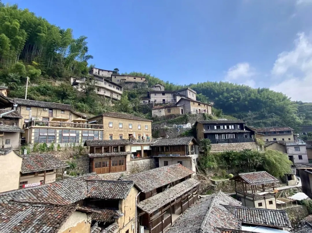 A scenic view of Quzhou Sanmenyuan Yeshi Minju