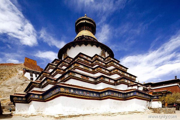 A scenic view of Rikaze Baiju Si