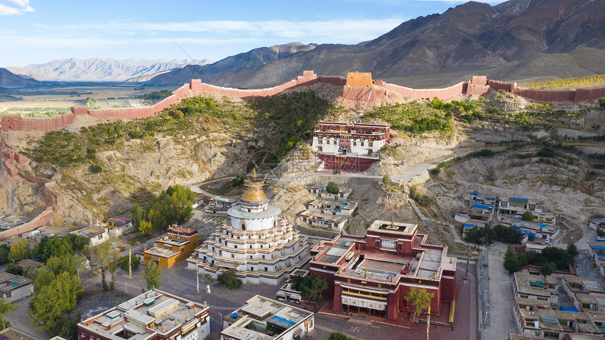 A scenic view of Rikaze Baiju Si