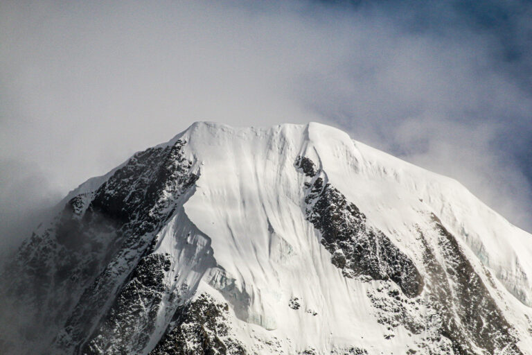 Experience the Mystique of Rikaze Chamuqin Muqun: Top Attractions in Shigatse, Tibet