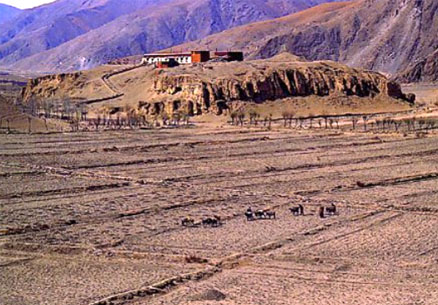 A scenic view of Rikaze Chamuqin Muqun