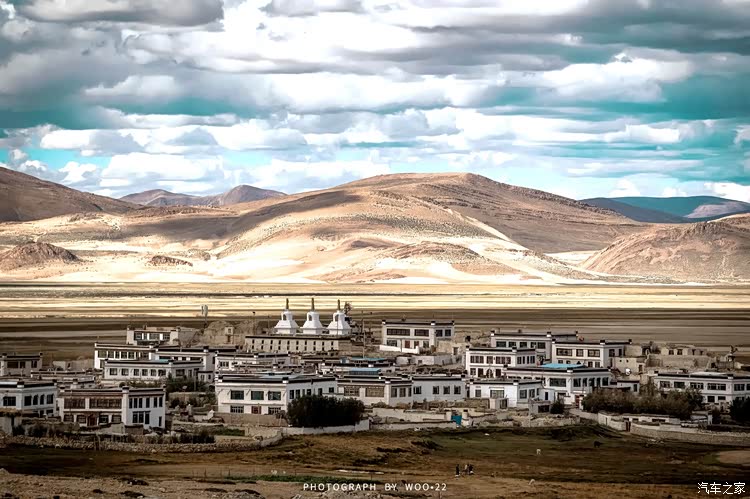 A scenic view of Rikaze Naining Qude Si