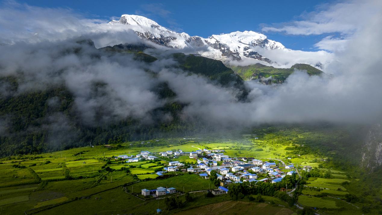 A scenic view of Rikaze Paba Si