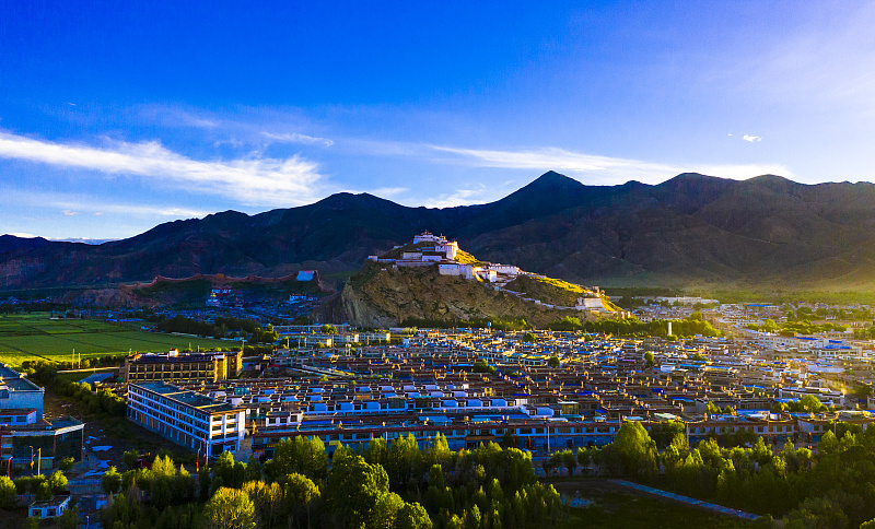 A scenic view of Rikaze Pala Zhuangyuan