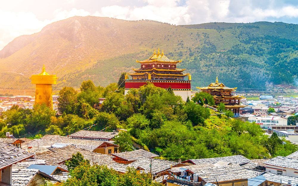 A scenic view of Rikaze Qude Si Zhuomala Kang Datang Tianzhushi Chuming