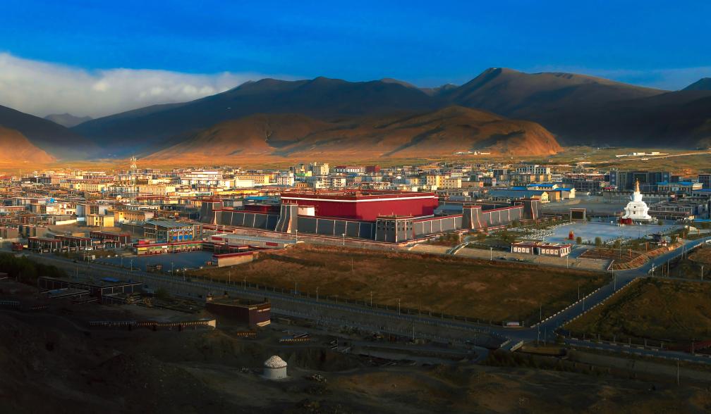A scenic view of Rikaze Xialu Si