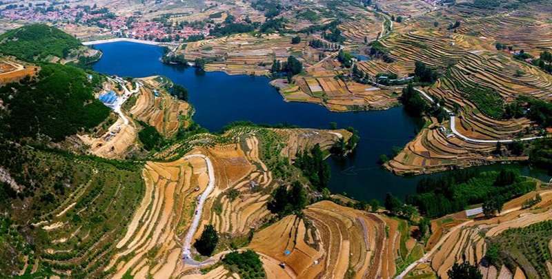 A scenic view of Rizhao Dantu Yizhi