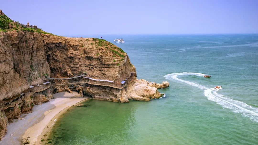 A scenic view of Rizhao Donghaiyu Yizhi