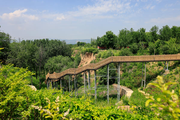 A scenic view of Sanmenxia Buzhaozhaiyizhi
