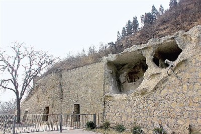 A scenic view of Sanmenxia Hongqingsishiku