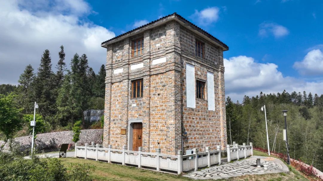 A scenic view of Sanming Jianning Hongyifangmianjun Lingdaojiguan Jiuzhi