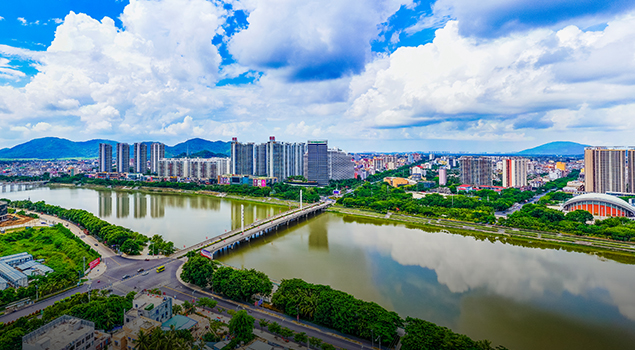 A scenic view of Sanya Tengqiao Muqun