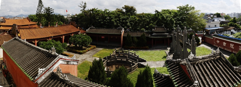 A scenic view of Sanya Yacheng Xuegong