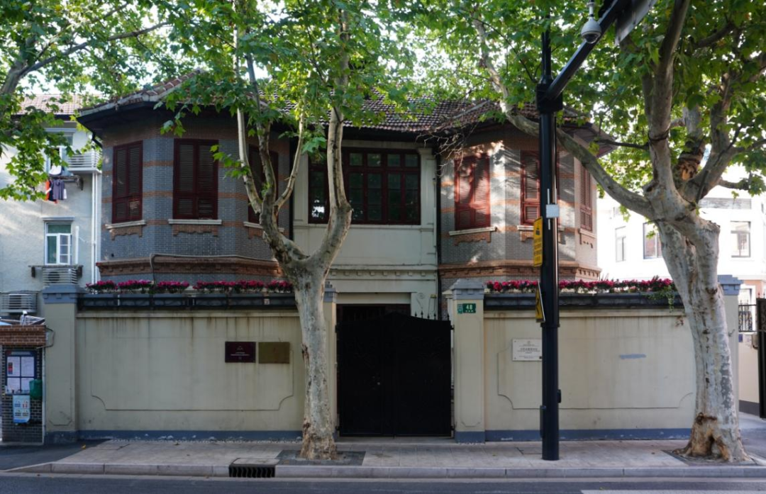 A scenic view of Shanghai Huangpu Daibiaotuan Zhuhu Banshichu Jiuzhi