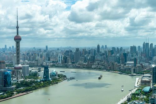 A scenic view of Shanghai Huangpu Waitan Jianzhuqun