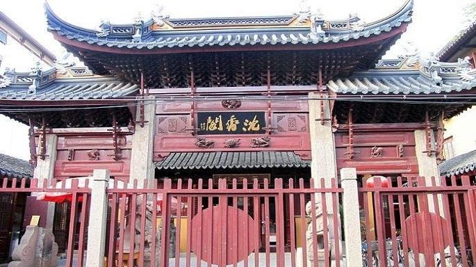 A scenic view of Shanghai Huangpu Yuyuan