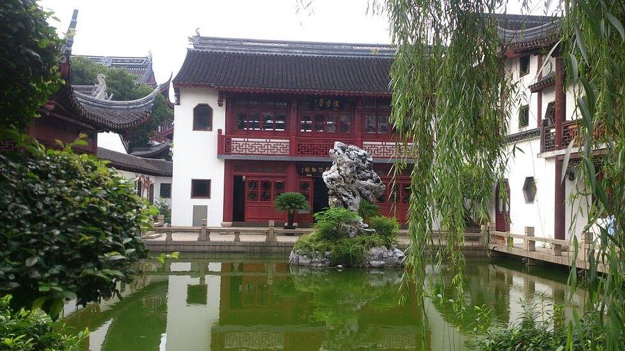 A scenic view of Shanghai Jiading Kongmiao