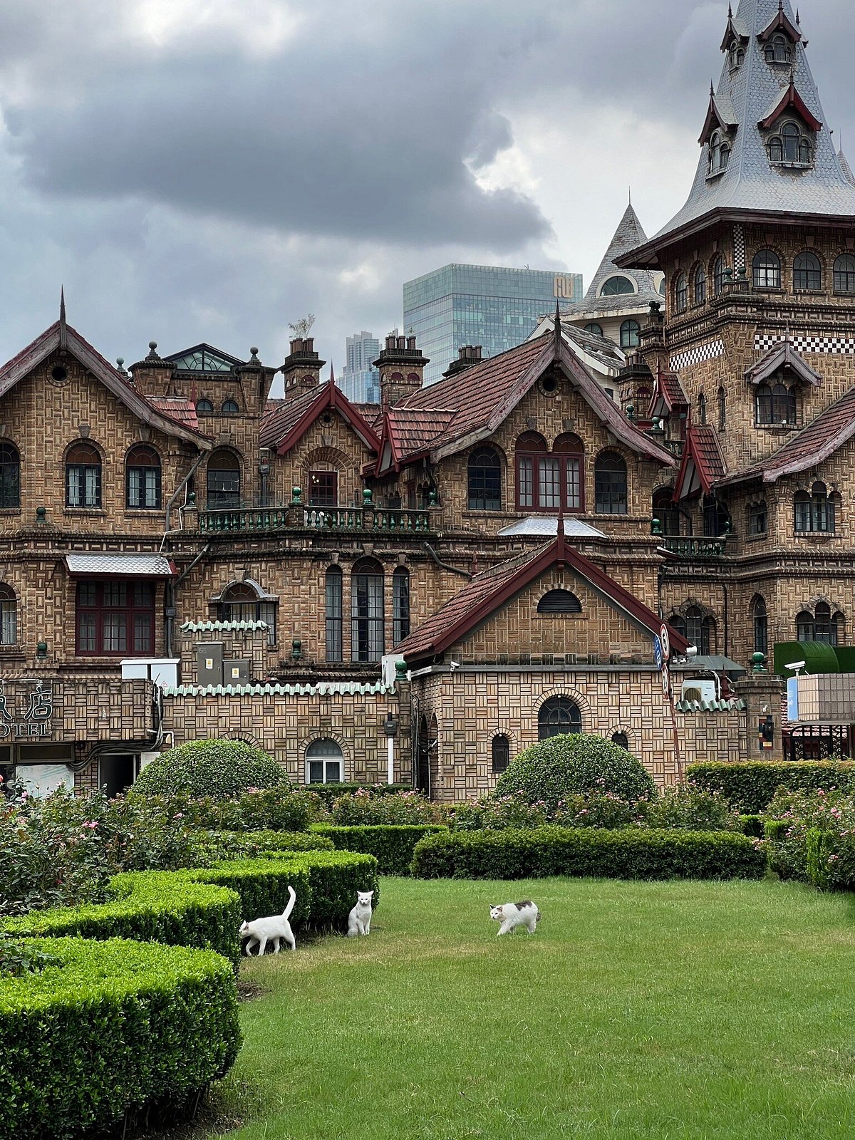 A scenic view of Shanghai Jingan Male Zhuzhai