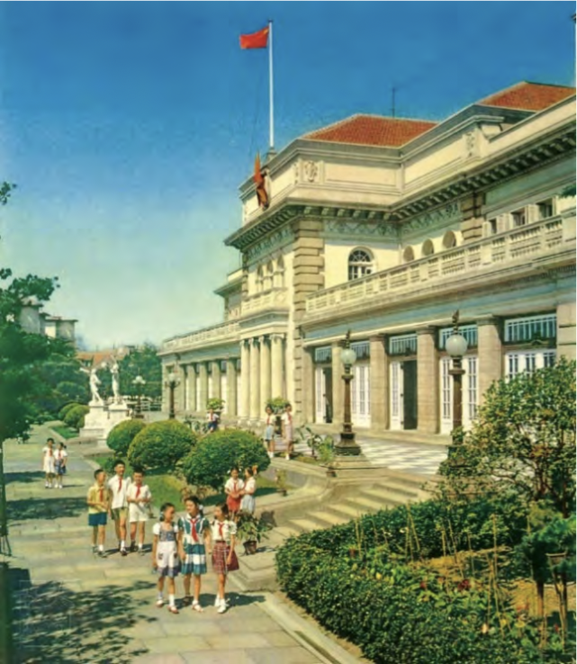 A scenic view of Shanghai Jingan Zhongguo Fulihui Shaoniangong