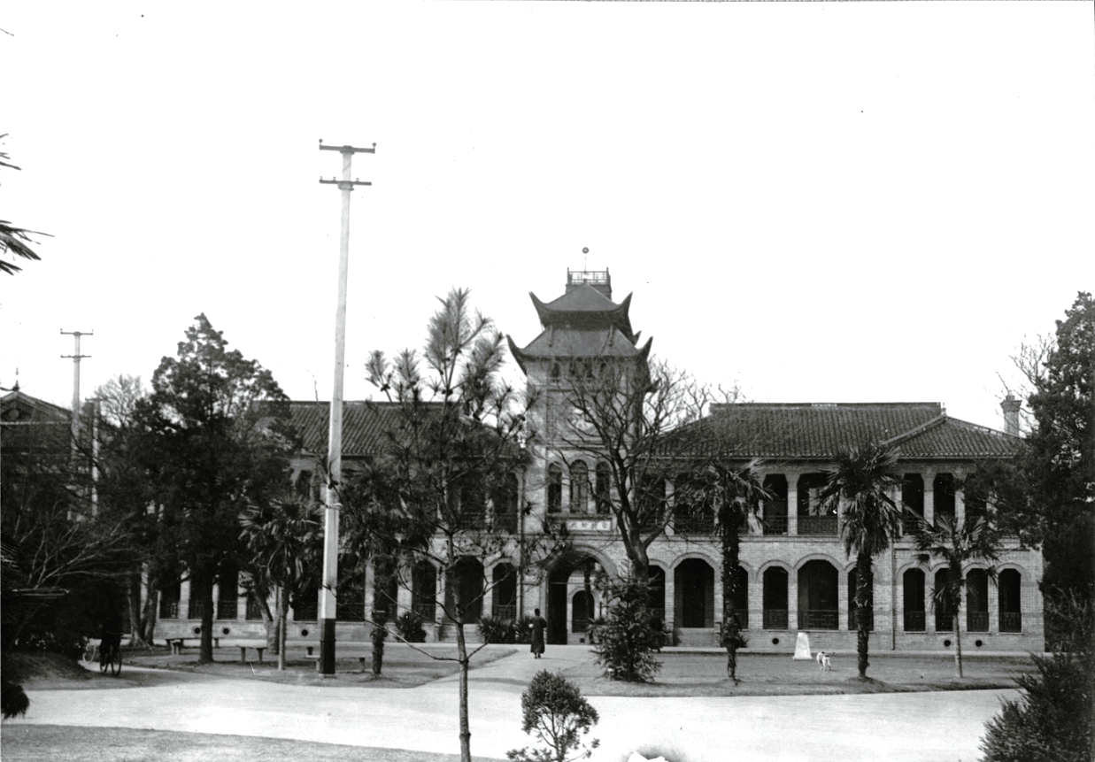 A scenic view of Shanghai Putuo Sheng Yuehan Daxue Jindai Jianzhu