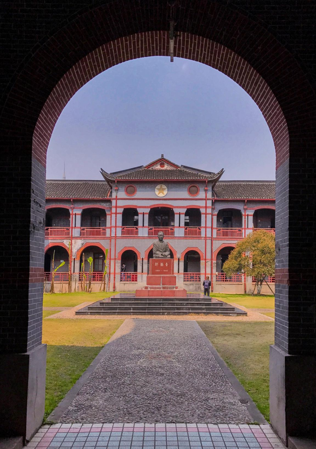 A scenic view of Shanghai Putuo Sheng Yuehan Daxue Jindai Jianzhu