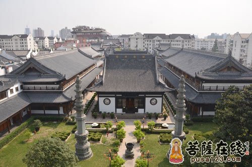 A scenic view of Shanghai Putuo Zhenrusi Dadian