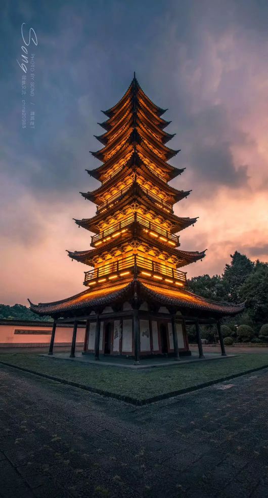 A scenic view of Shanghai Songjiang Xingshengjiao Si Ta