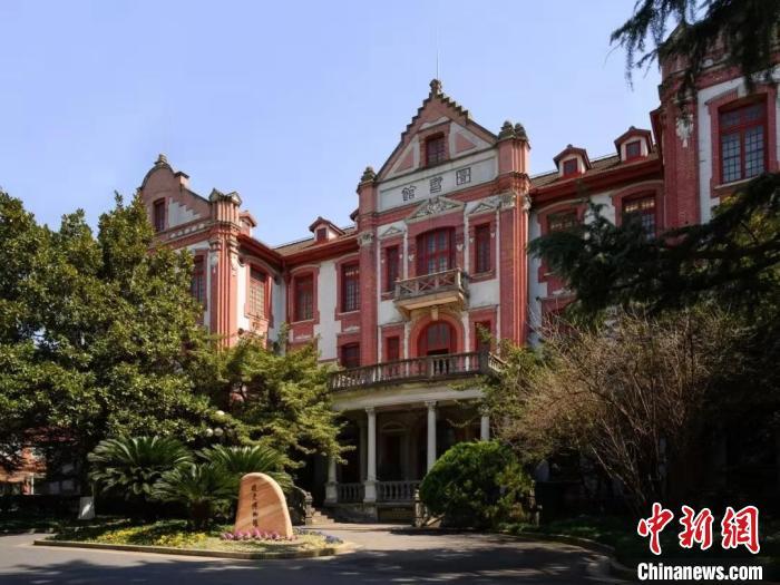 A scenic view of Shanghai Xuhui Jiaotong Daxue Zaoqi Jianzhu