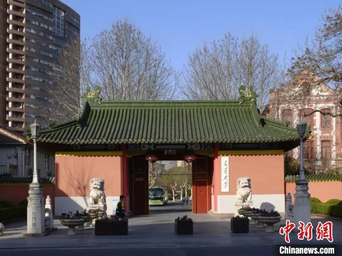 A scenic view of Shanghai Xuhui Jiaotong Daxue Zaoqi Jianzhu