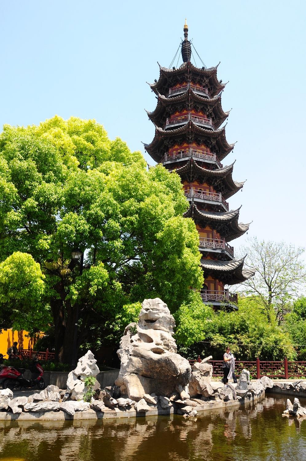 A scenic view of Shanghai Xuhui Longhuata