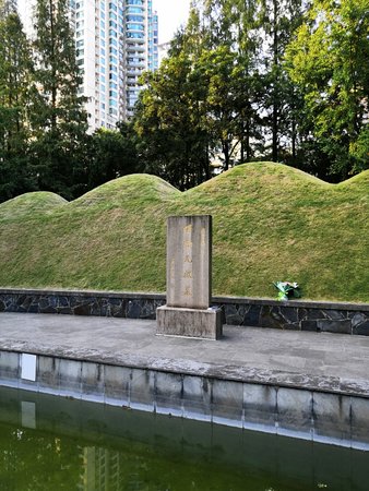 A scenic view of Shanghai Xuhui Xuguangqi Mu