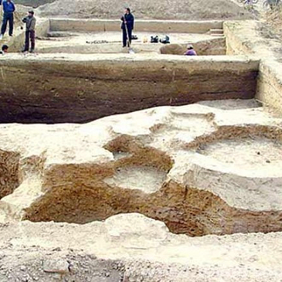 A scenic view of Shangluo Donglongshan Site