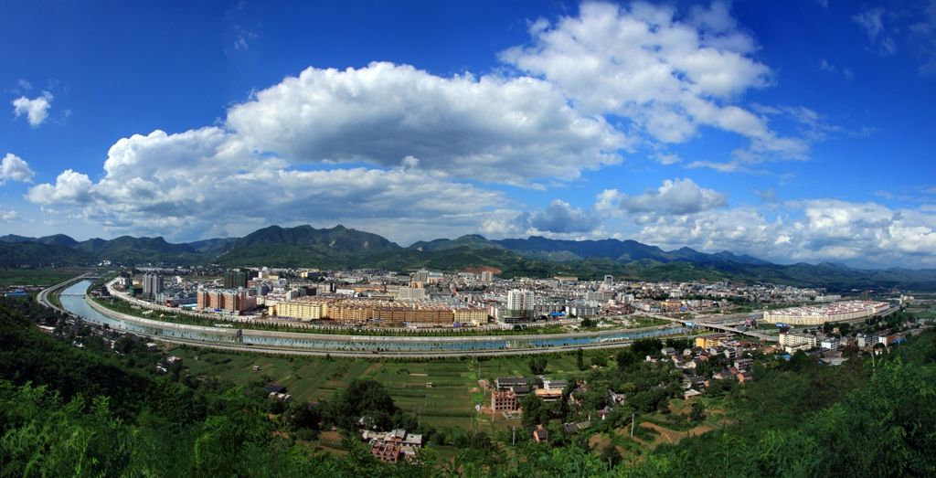 A scenic view of Shangluo Luobang Guild Hall