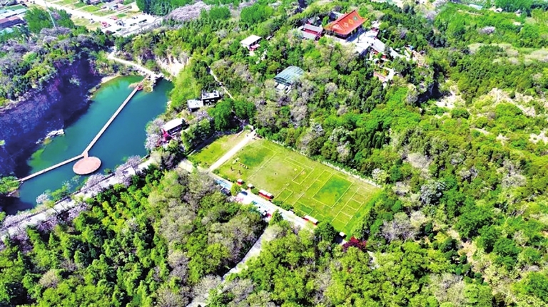 A scenic view of Shangqiu Hanliangwangmuqun